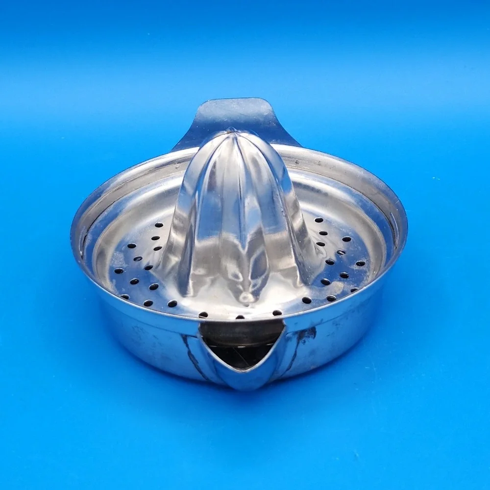 Vintage Kitchen Tools - Egg Slicer, juicer &‎ French Fry Cutter
